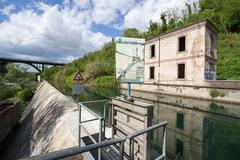 Centrale di Crespi d'Adda canal