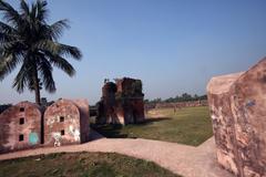 monument in Bangladesh identified by ID DG 43 - 08