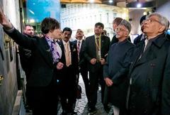 The Vice President, Shri M. Hamid Ansari visiting the Warsaw Uprising Museum in Warsaw, Poland on April 28, 2017