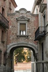 Casa Cisneros building in Plaza de la Villa