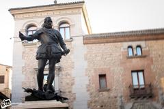 Monument to Don Álvaro de Bazán y Guzmán by sculptor Mariano Benlliure