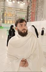 Grateful man in Makkah, experiencing the blessing of Umrah