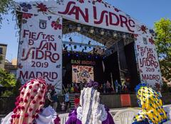 San Isidro festival morning celebrations with family activities in Madrid