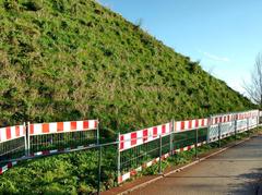 Himmelsberg in Baakenpark with protective barriers