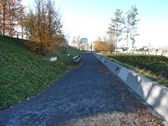 Baakenpark Hamburg barrier-free pathways