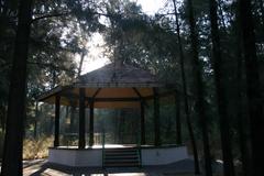 kiosk in Los Colomos Park