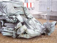 Colonne du Congrès in Brussels with the Liberty of the Press statue toppled after the Kyrill storm