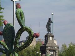 Monumento a Cuauhtémoc at the intersection of Avenida Insurgentes and Paseo de la Reforma in Mexico City