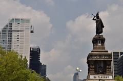 Sunday bike ride on Paseo de la Reforma