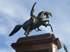 Estátua Equestre De José De San Martín