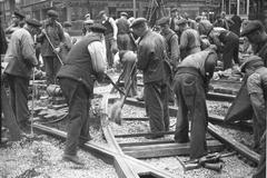 Work with track replacement at Odenplan in 1941