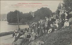 Postcard of Gérardmer lake with a school colony and the Jeunesse Vosgienne patronage