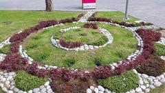 flower-shaped structure at Parque de la Bombilla