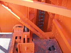 lifting mechanism detail of the New Nicolás Avellaneda Bridge