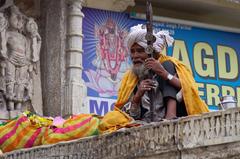 Street musician in front of Jagdish Temple, Udaipur