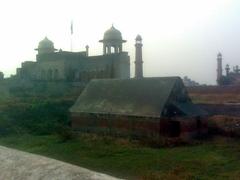 main entrance of Lahore Fort in Pakistan