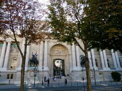 Entrance of the Palais de la Découverte