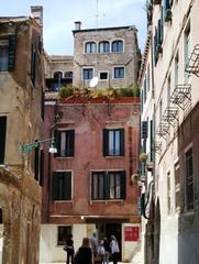 Rio Terà de la Mandola in Venice