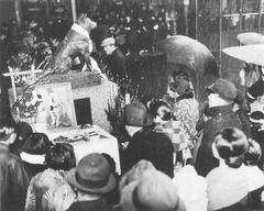 First anniversary of Hachiko's death on March 8, 1936