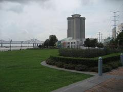 Woldenberg Park along the Mississippi River in New Orleans