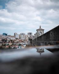 overview of Águas Livres Aqueduct in Amadora