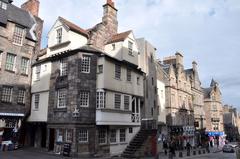 Royal Mile in Edinburgh with historic buildings and pedestrians