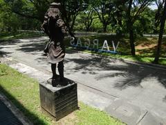 Jorge B. Vargas Museum entrance garden