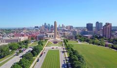 The Liberty Memorial in Kansas City with cityscape in the background