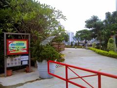 Ap Lei Chau Waterfront Promenade Entrance