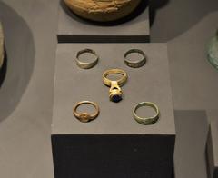 Gold, silver, and bronze rings from Polisixto necropolis