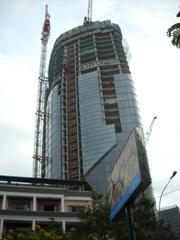 Bitexco Financial Tower under construction in November 2009