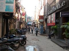 Middle lane of Khan Market in New Delhi