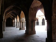 arcade around courtyard