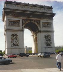 Arc de Triomphe de l'Étoile in Paris