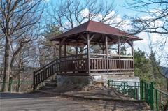 Roofed wooden gazebo U Tří křížů in Karlovy Vary Spa Forests