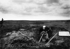 Breadmaking, 1929 at a small farm in Koelvraa, Western Jutland