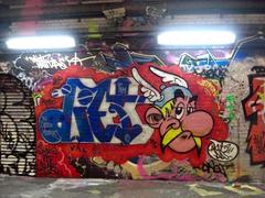 Astérix graffiti on Leake Street