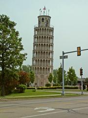 Leaning Tower of Niles in Chicago