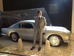 Aston Martin DB5, James Bond car