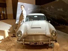 Aston Martin DB5, James Bond