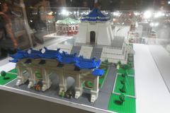 Lego model of Chiang Kai-shek Memorial Hall at Taipei 101 Observatory