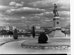 Adelaide cityscape from Montefiore Hill