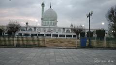 Dargah Hazratbal's beautiful view with serene surroundings