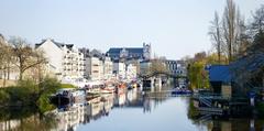 L'Erdre river and the dock of the island of Versailles in Nantes