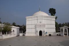 Baneshwar Shiva Temple exterior view