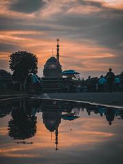 Golden Hour at Rashtrapati Bhavan with reflection