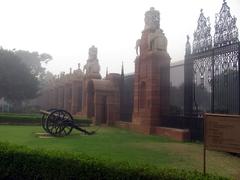 Rashtrapati Bhawan front gate in Delhi