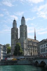 View of Zürich with historic buildings and lake in the foreground