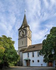 Kirche St. Peter in Zürich with its clock tower featuring an 8.64-meter diameter clock face