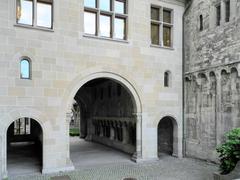 Fraumünster Abbey courtyard